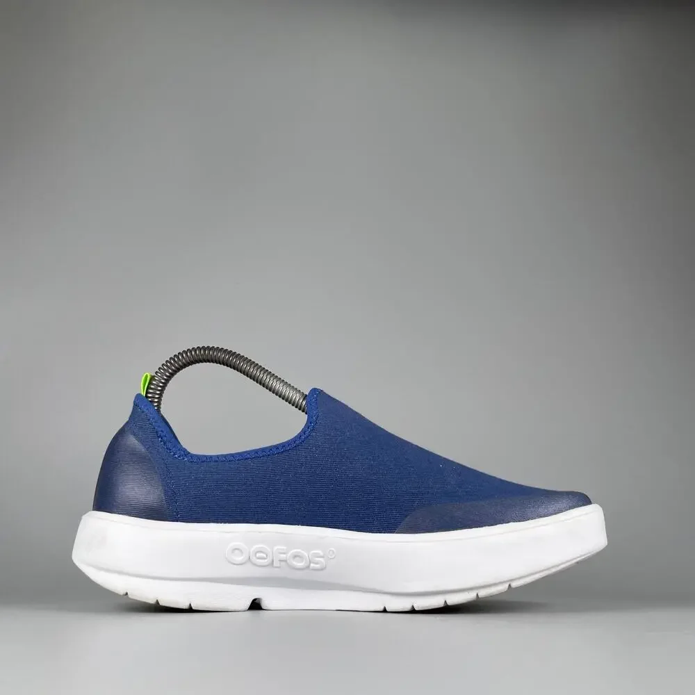OFOS OOmg EeZee Women's Size 7.5 Blue Casual Walking Slip On Recovery Shoes GUC